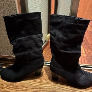 Women’s Black Slouch Boots – Size 7/8
